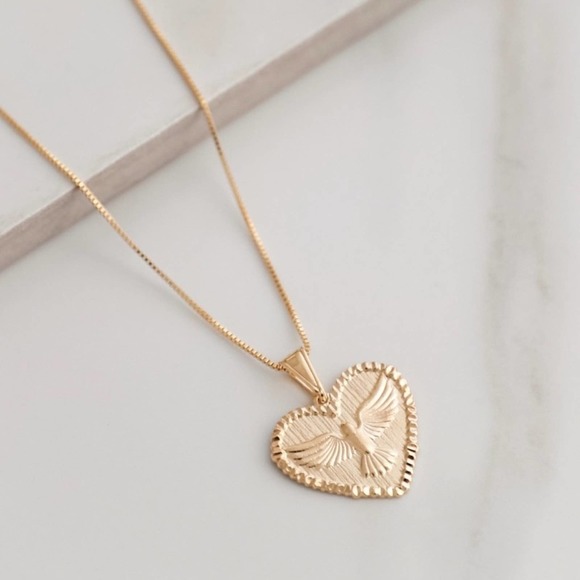 Dove Heart Necklace | 18k Gold Filled - Picture 2 of 8